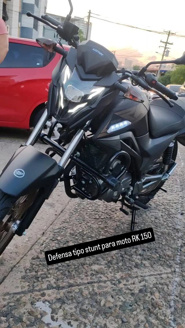 Defensa tipo stunt instalada en una RK 150